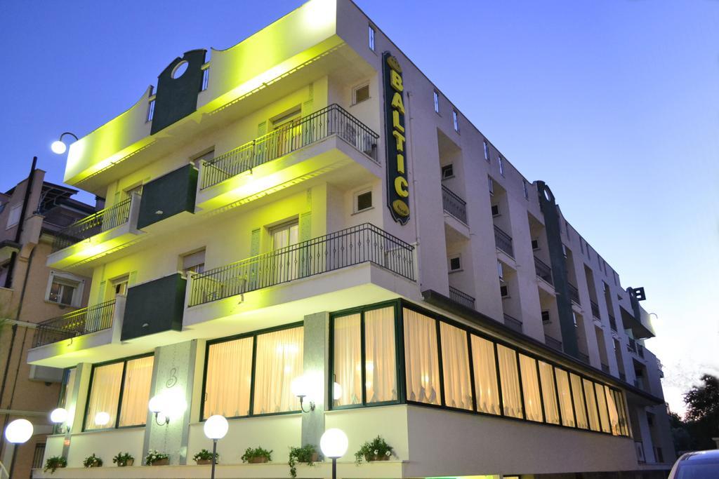 Hotel Baltic Misano Adriatico Exterior foto